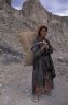 Ladakhi woman, Tunespa (Chaluk) (3628 m), LADAKH, GPS: N 33.55.0.14, E 77.22.0.73